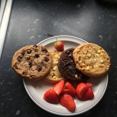 Aurora's CHOC CHIP COOKIES