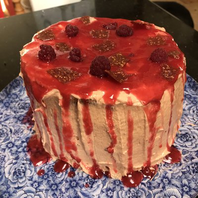 Bella's RASPBERRY CAKE