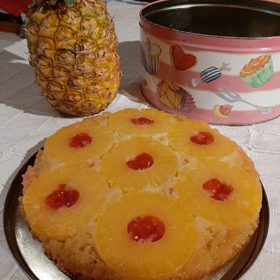 Elin's PINEAPPLE UPSIDE DOWN CAKE